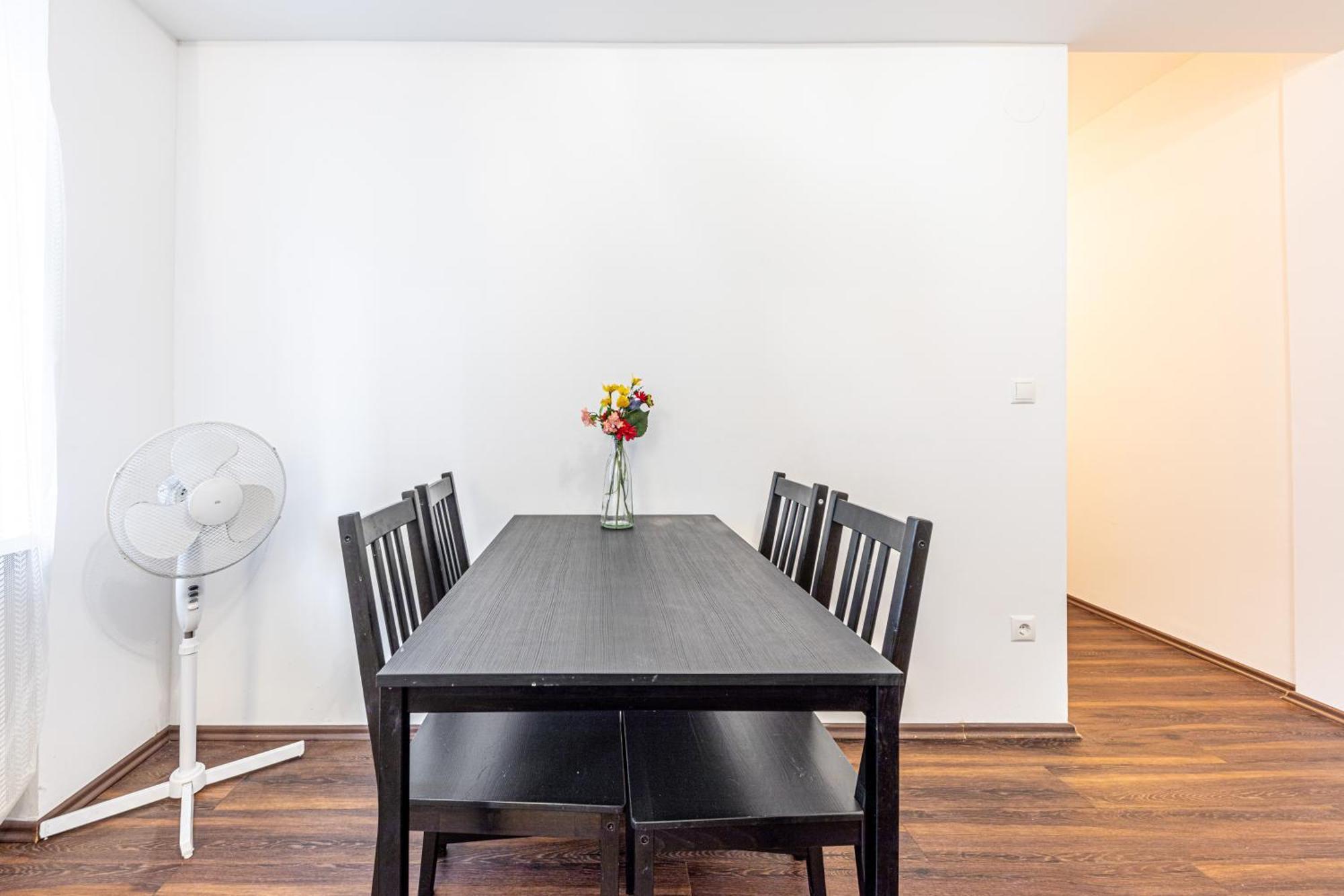 Central & Affordable By Jr City Apartments Wien Rum bild